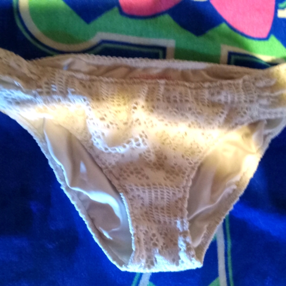 Victoria's Secret white crochet bikini bottom  M